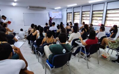 Investigadores de la Fundación Kurupira desarrollan actividades de educación e investigación sobre murciélagos en el Chocó Biogeográfico